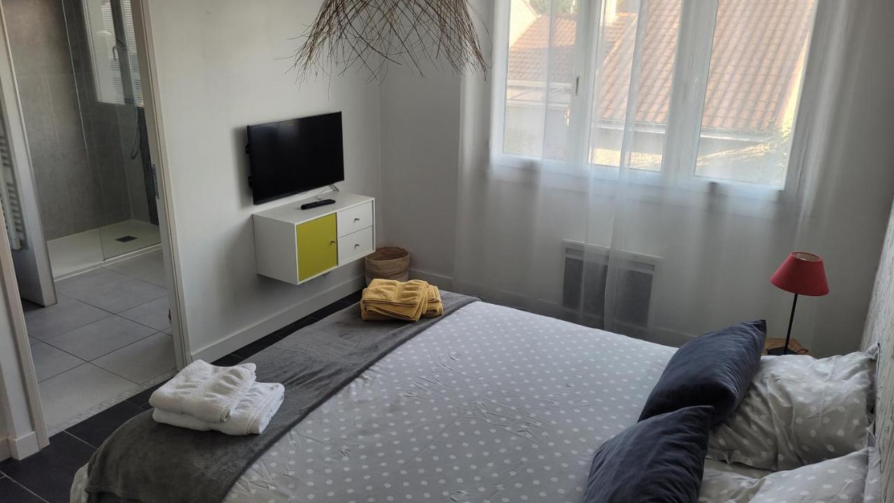 Chambre Le Mans Avec Salle De Bain Privee Exterior photo